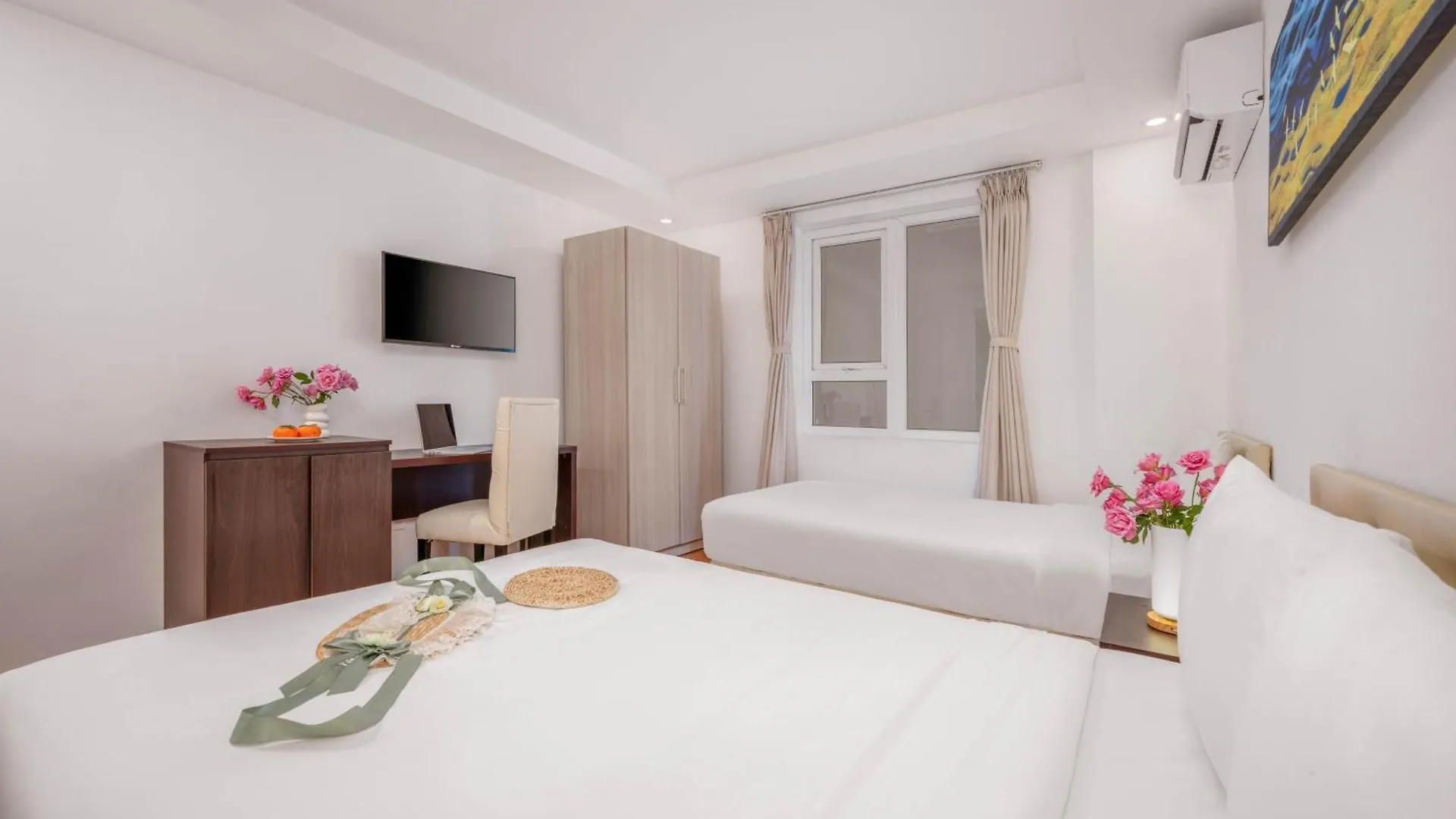 Haya Hotel