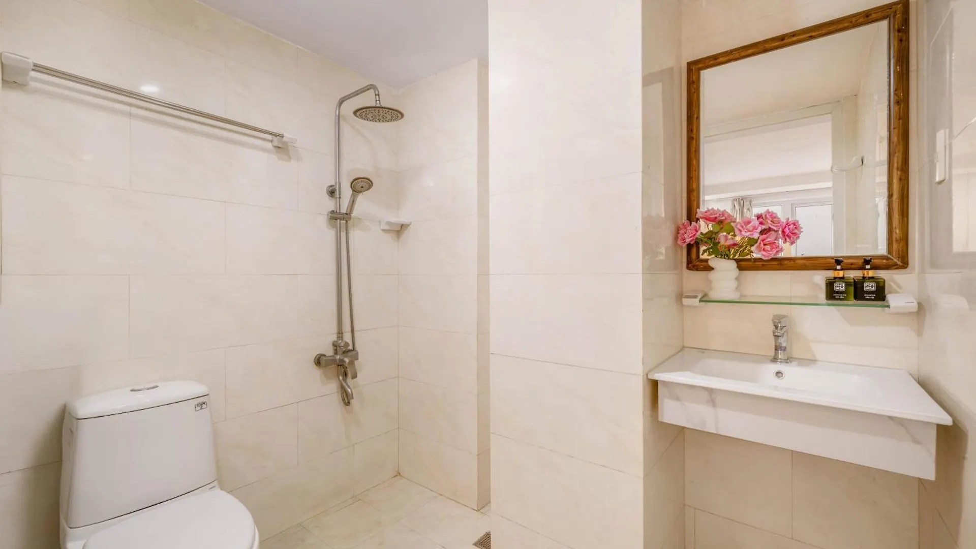 Haya Hotel 3*, Da Nang