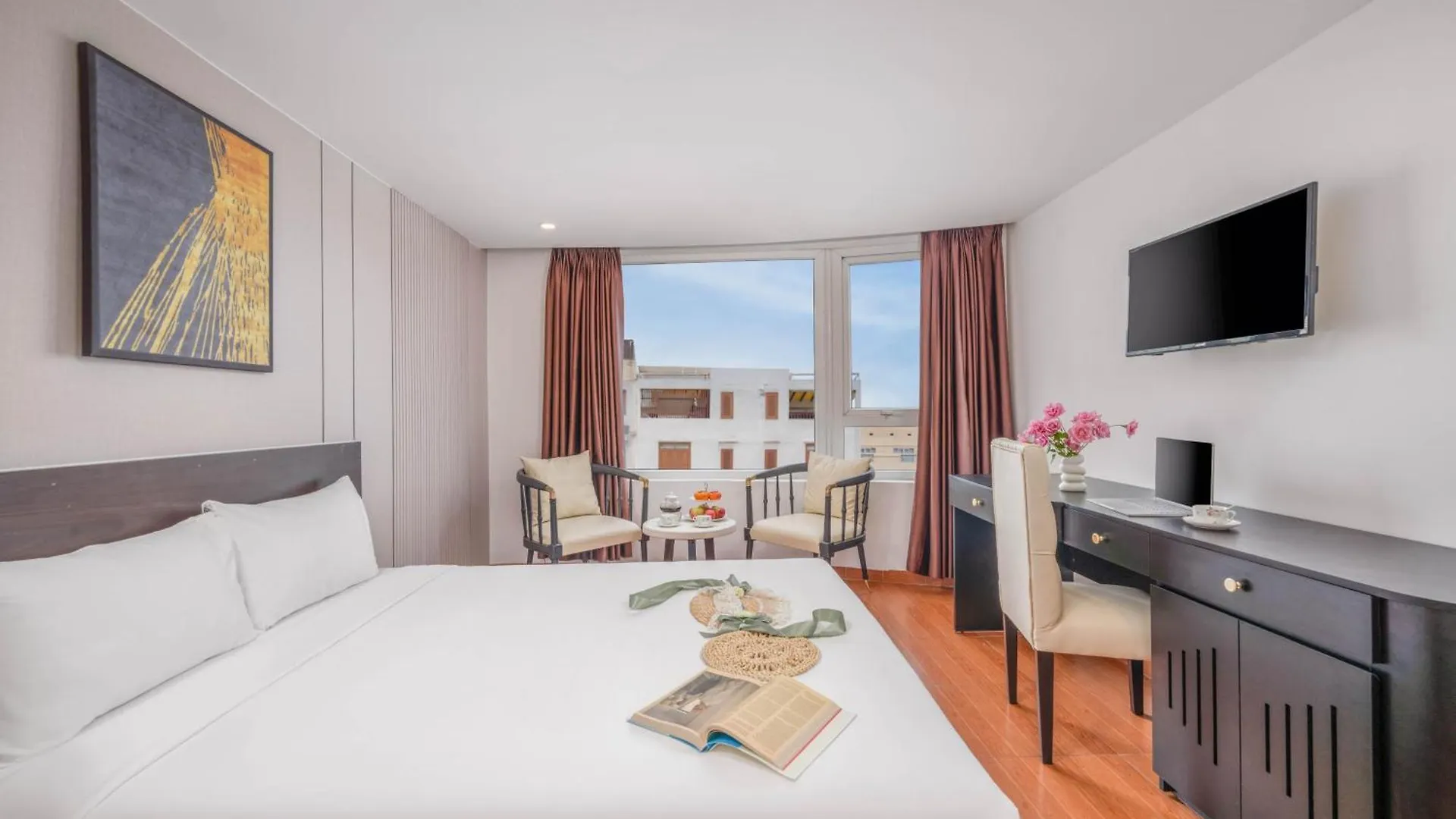 Haya Hotel