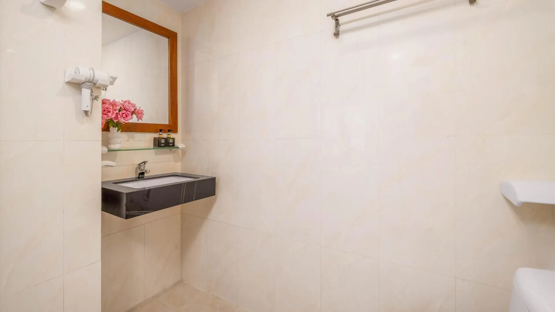 Haya Hotel Vietnam